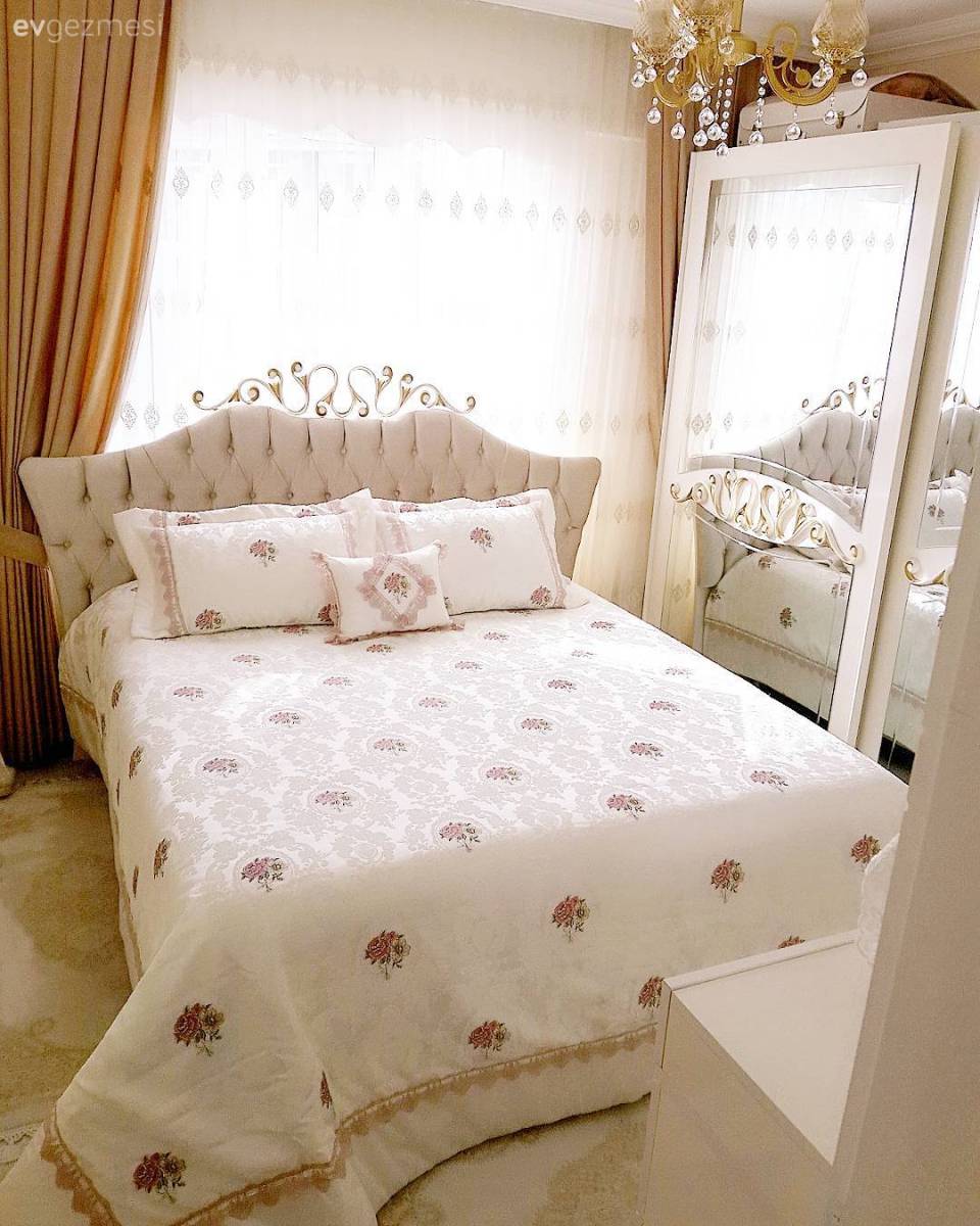 Feminen ışıltılar.. Gülşah hanımın zarif ve şık evinden.