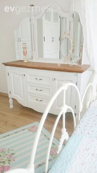 Nazmiye hanımın her köşesi özenilmiş, country stil, cıvıl cıvıl evi..