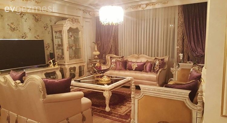 Dilek hanımın farklı ve klasik bir dekoru olan gösterişli evi..