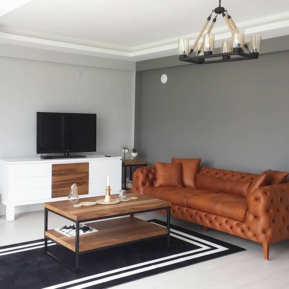 Yanık Turuncu ve Grinin Sıcak Enerjisi: Birsen Hanım'ın Şahane Dekoru