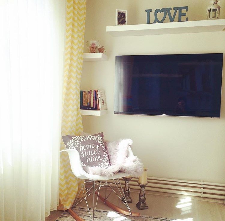 Her odasında farklı renk ve stille.. Genç çiftimizin uyum içinde evi.