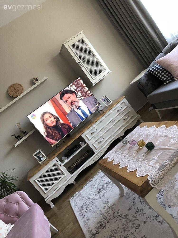 Abartıdan uzak, keyifli bir dekor. Kübra hanımın tatlı evi.