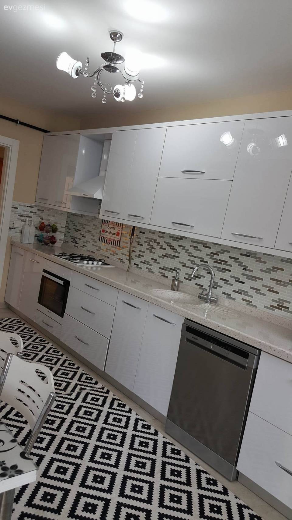 Farklı stiller, sıcak ve şık bir ev. Leyla hanımın evi.