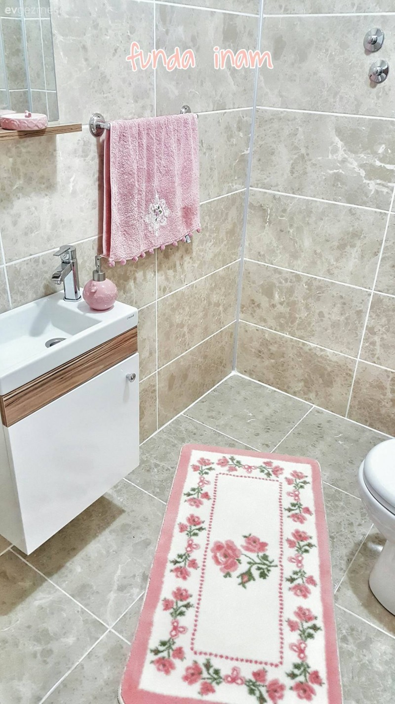Funda hanımın her detayı özenli ve uyumlu, cıvıl cıvıl evi..