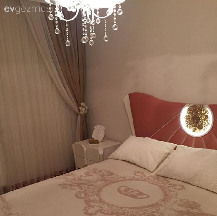 Merve hanımın avangart stile sıcak dokunuşlar kattığı, göz alıcı evi..