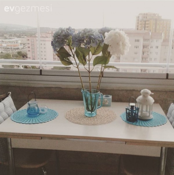 Doğru mobilya ve renk seçimleriyle çok ferah bir ev.