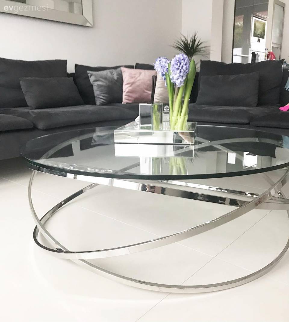 Dikkat çekici parçalar, sade ve göz alıcı bir dekor. Pınar hanımın evinden.