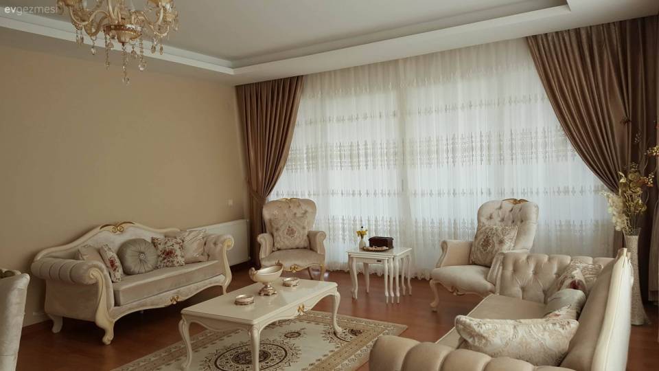 Farklı stiller, sıcak ve şık bir ev. Leyla hanımın evi.