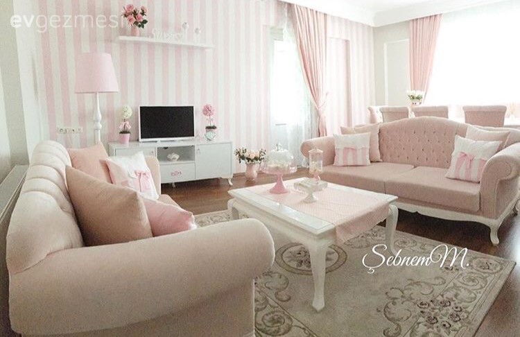 Toz pembe bir dünya: Şebnem hanımın tatlı evi..