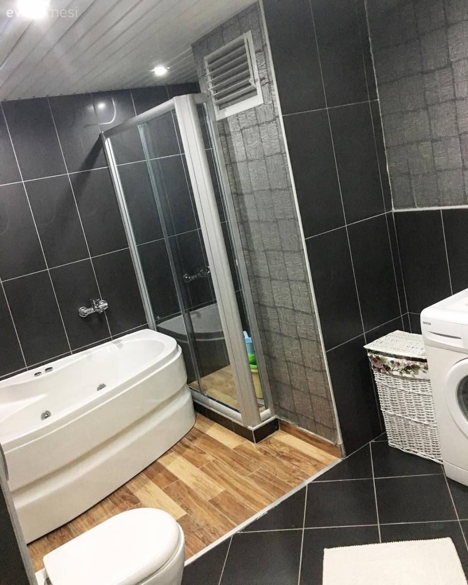 Işığı ve keyfi bol bir ev. Bahar hanımdan..