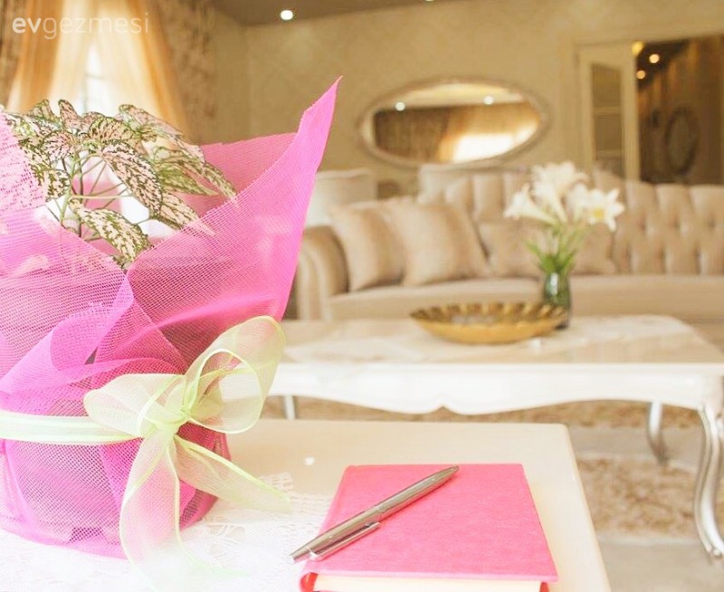 Betül hanımın her detayında uyumu yakaladığı, sıcak ve samimi evi..