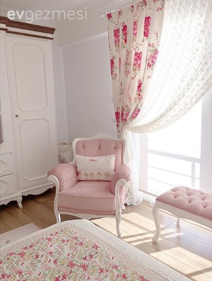 Nazmiye hanımın her köşesi özenilmiş, country stil, cıvıl cıvıl evi..