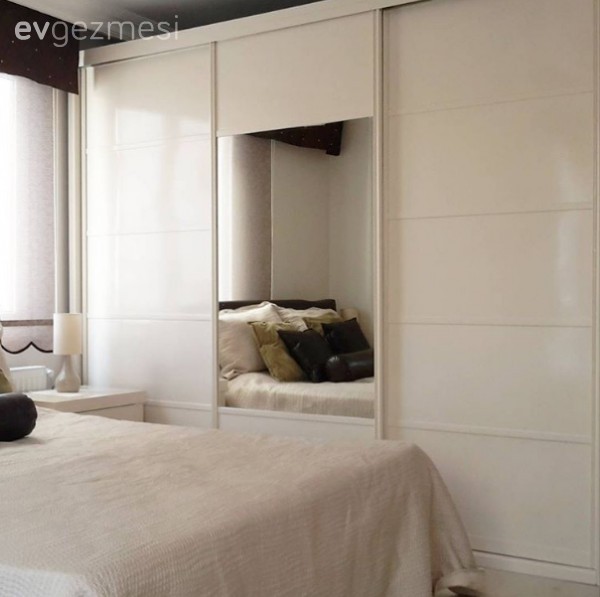 Boyanarak dönüşüm geçiren bir yatak odası..