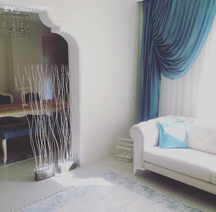 Her odasında farklı renk ve stille.. Genç çiftimizin uyum içinde evi.