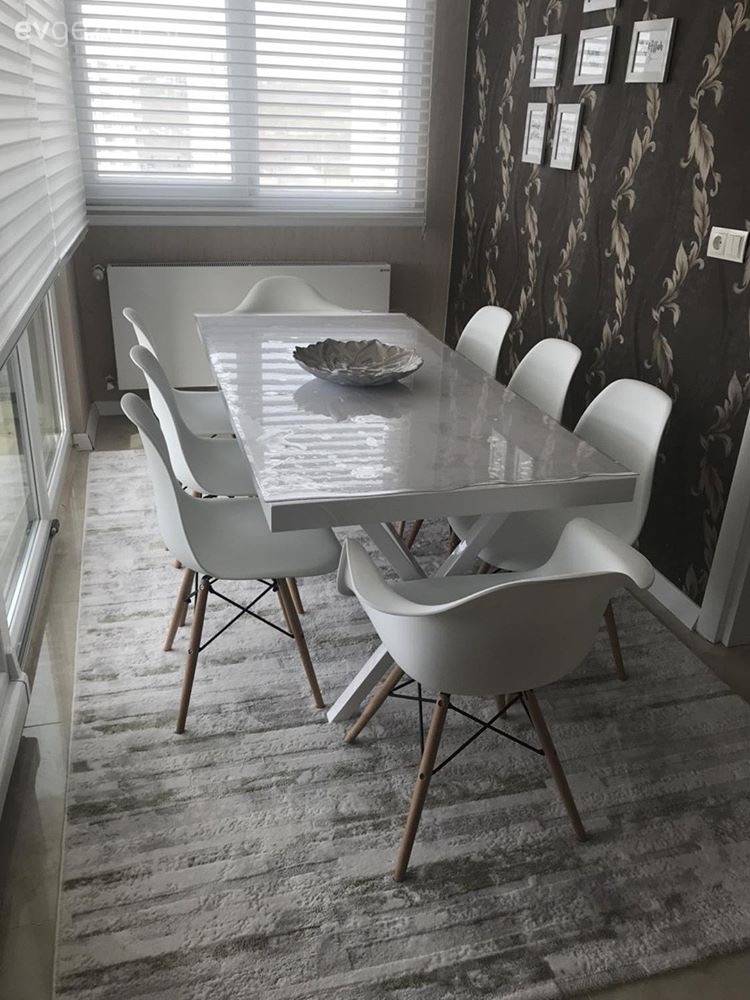 Modern stile kişilik katılmış bir dekor. Hatice hanımın evi..