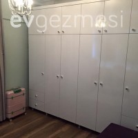 Fatma Hanım'ın özenli ve sıcak evinde ev gezmesindeyiz.