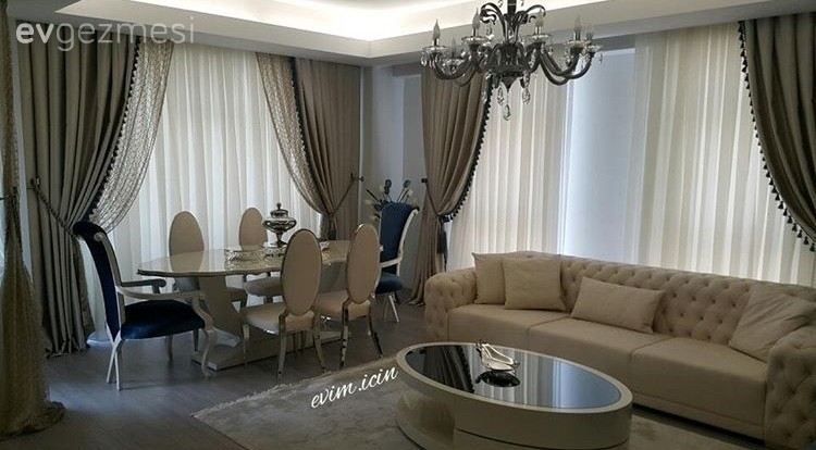 Asil ve gösterişli: Yeni evli çiftin klasik stilde evi..