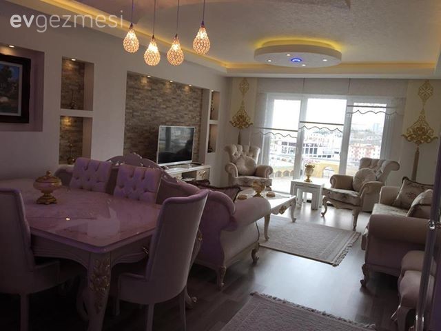 Elif hanımın her odası farklı stilde, göz alıcı evi..