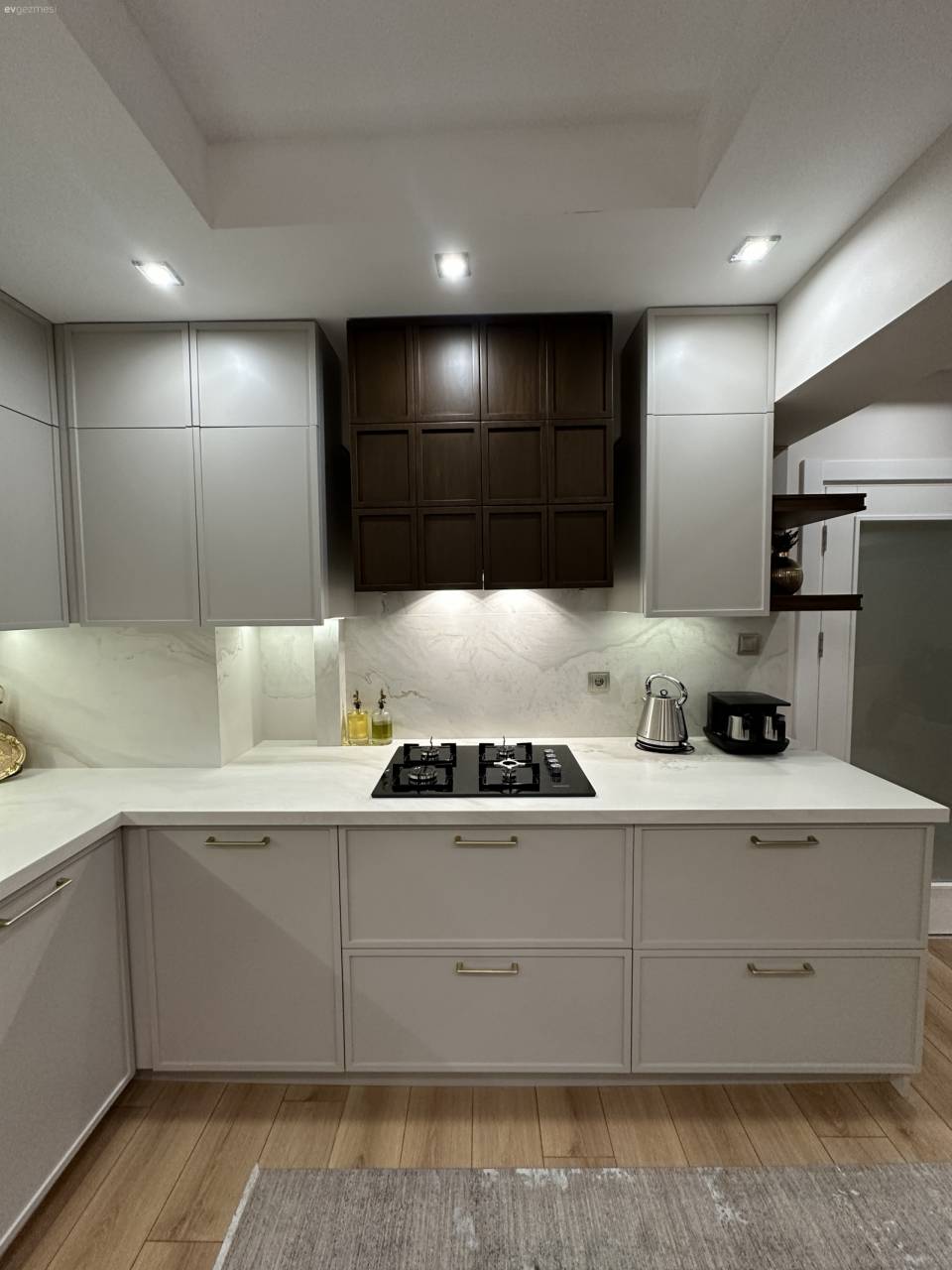 Bu Samsun Mutfağında Modern Stile Acı Kahve Yorumu Katılmış