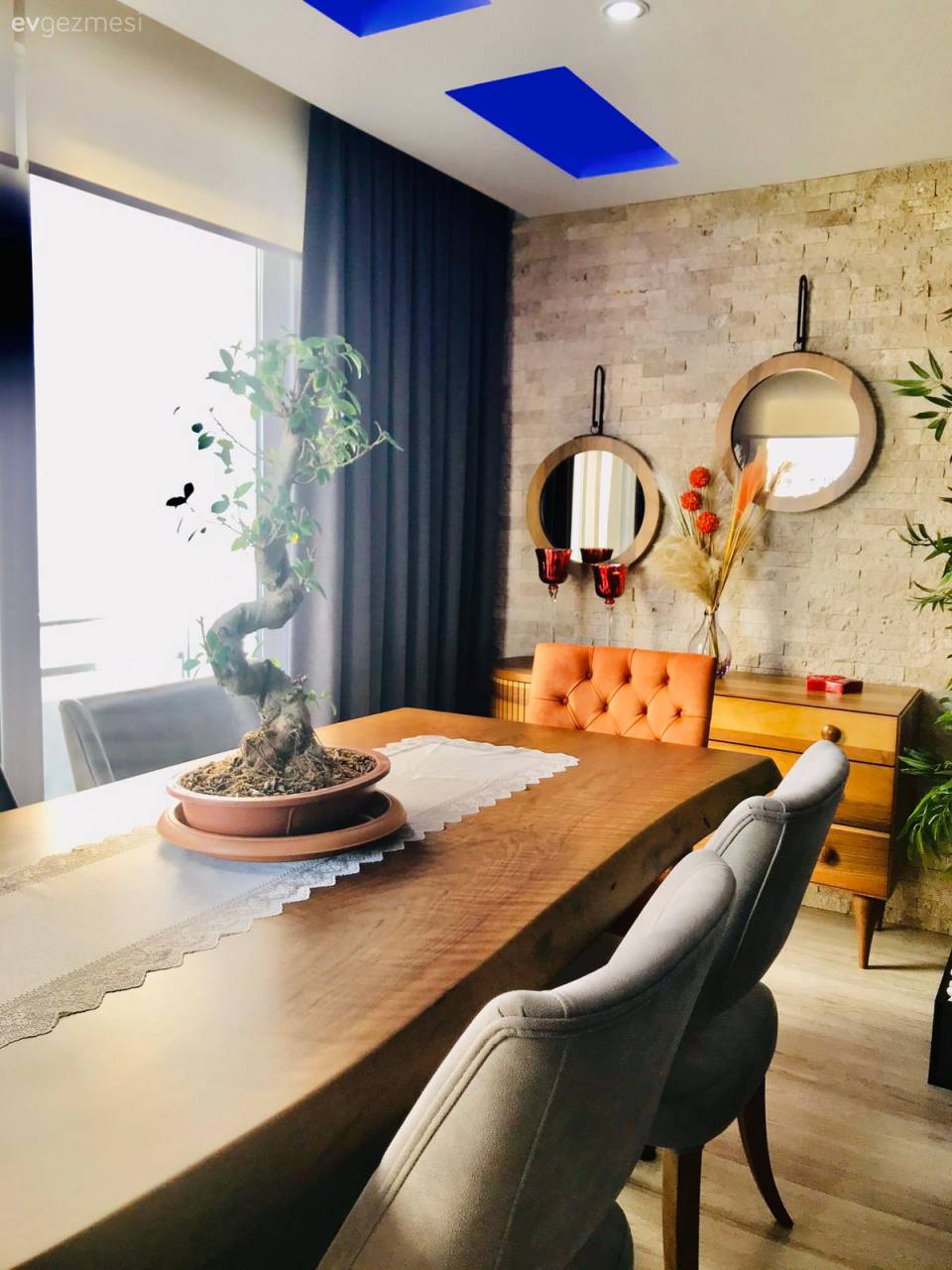 Bu Salonda Modern ve Rustiğin Dengeli Buluşması Var!