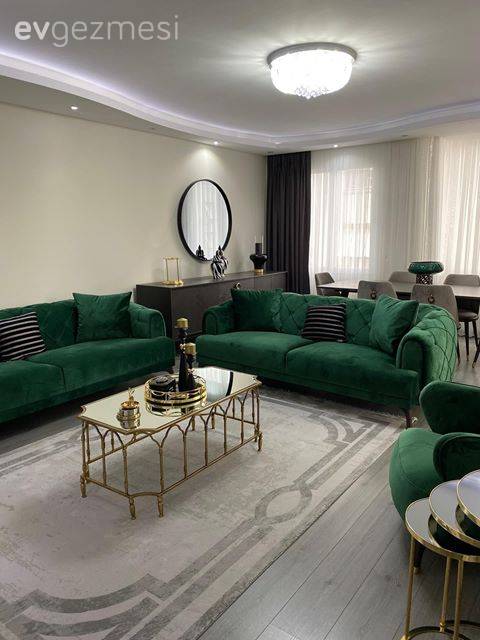 Bu Adana Evi İddialı Renklerle Dikkati Üstüne Çekiyor