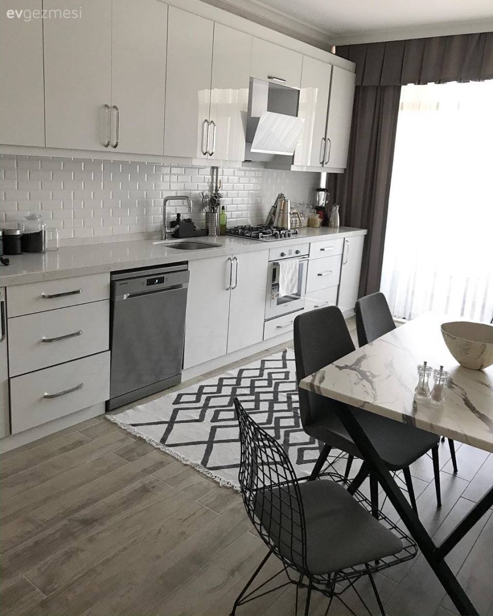 Bu Bursa Evinde Farklı Stiller Kardeş Kardeş Yaşıyor!