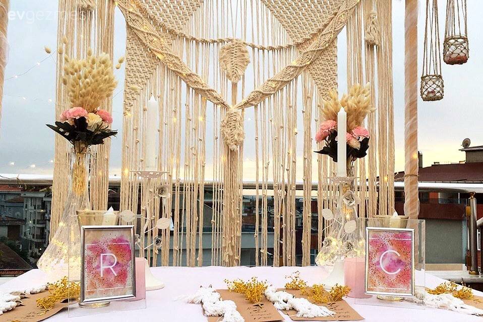 Özel Davetleri Evde Yapacaklar İçin Şahane Dekor Önerileri!