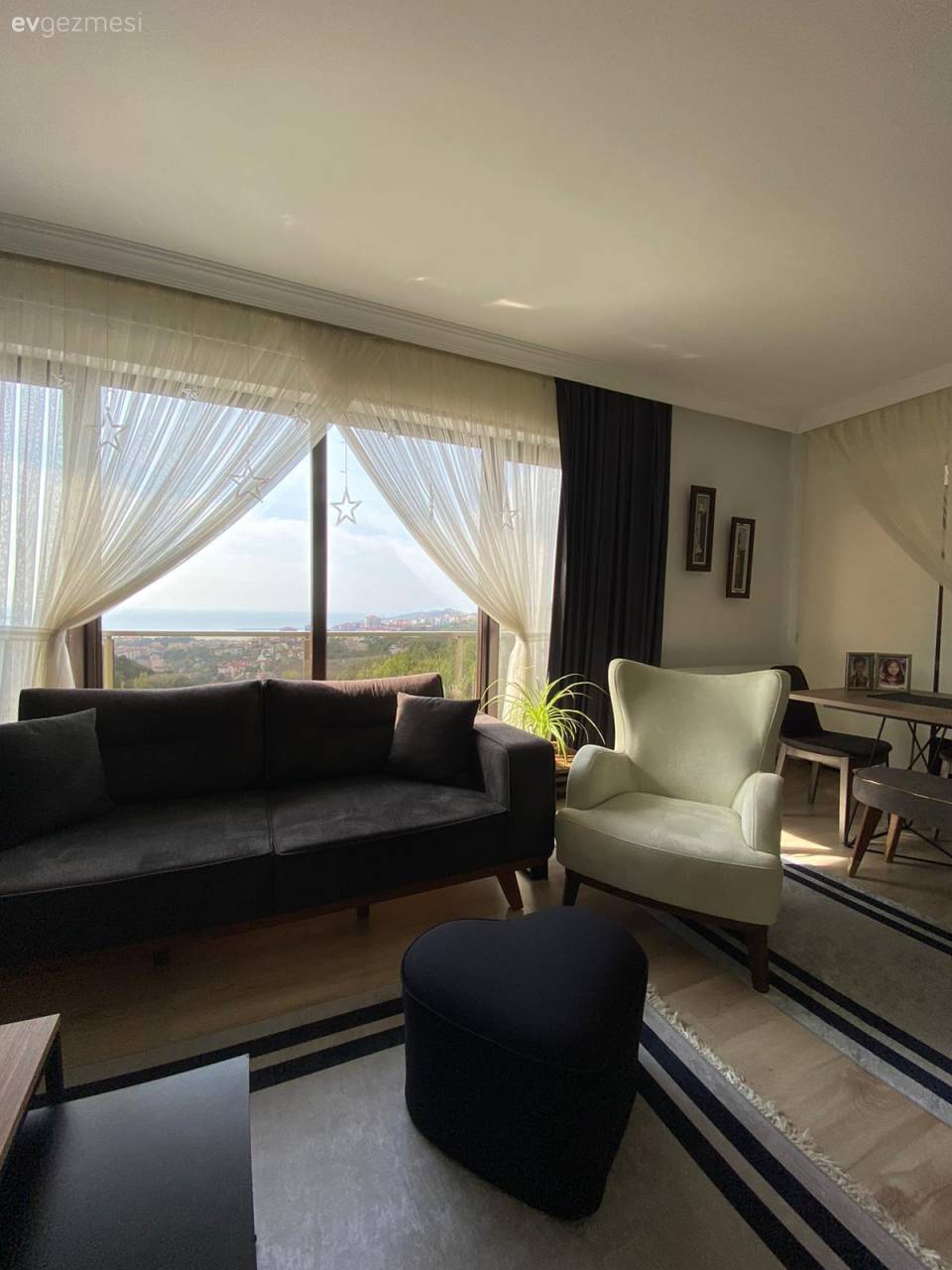 Bu Zonguldak Evinde Canlı Renklerin Kapladığı Alan Az Ama Etkisi Çok!