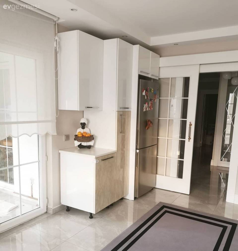 Açık Renkleri Seven Bu Ev Modern Tasarımları da Unutmamış!