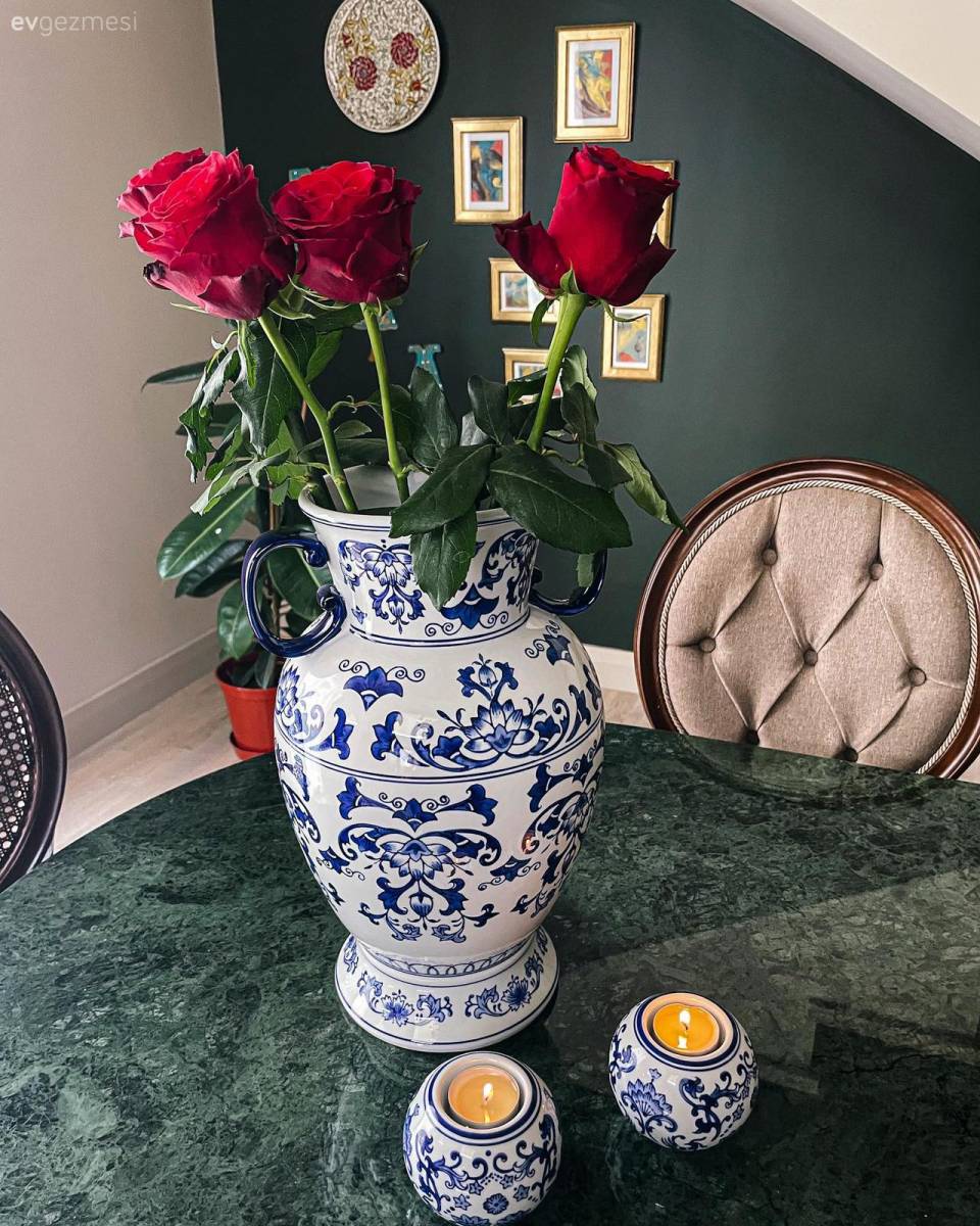 Bu İstanbul Evinde Tavanlar Kadar Enerji Seviyesi  De Çok Yüksek