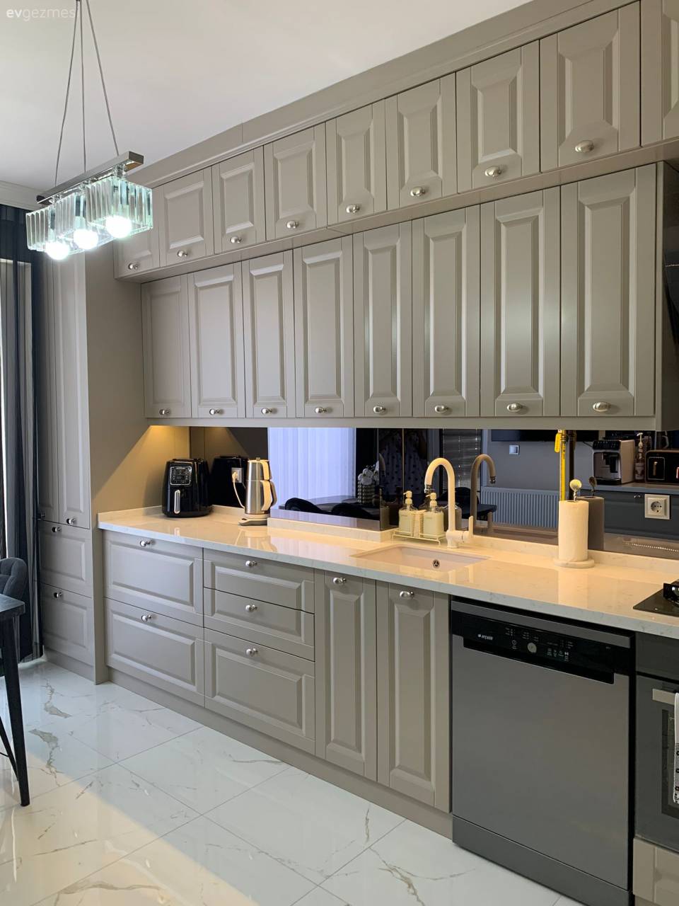 Ürgüp'teki Bu Evin Mutfağında Dolapların Önemi Büyük!