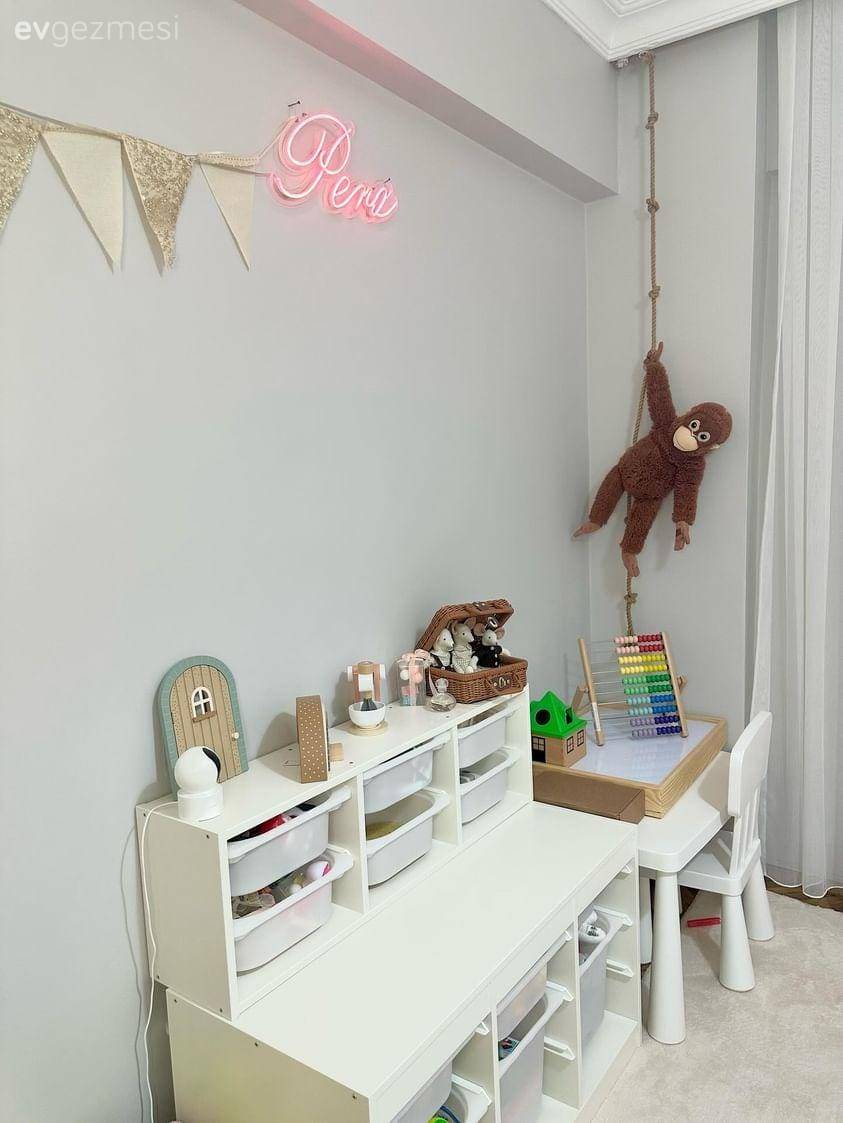 Ev Gezmesi: İskandinav Ferahlığına Özenmiş Bir Dekor!