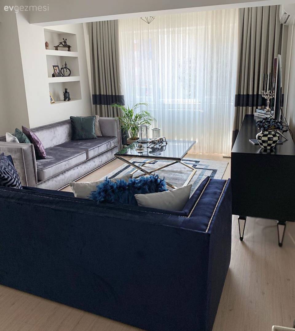 Bu Evde Metalik Işıltılar İddialı Renklerle Buluşmuş!