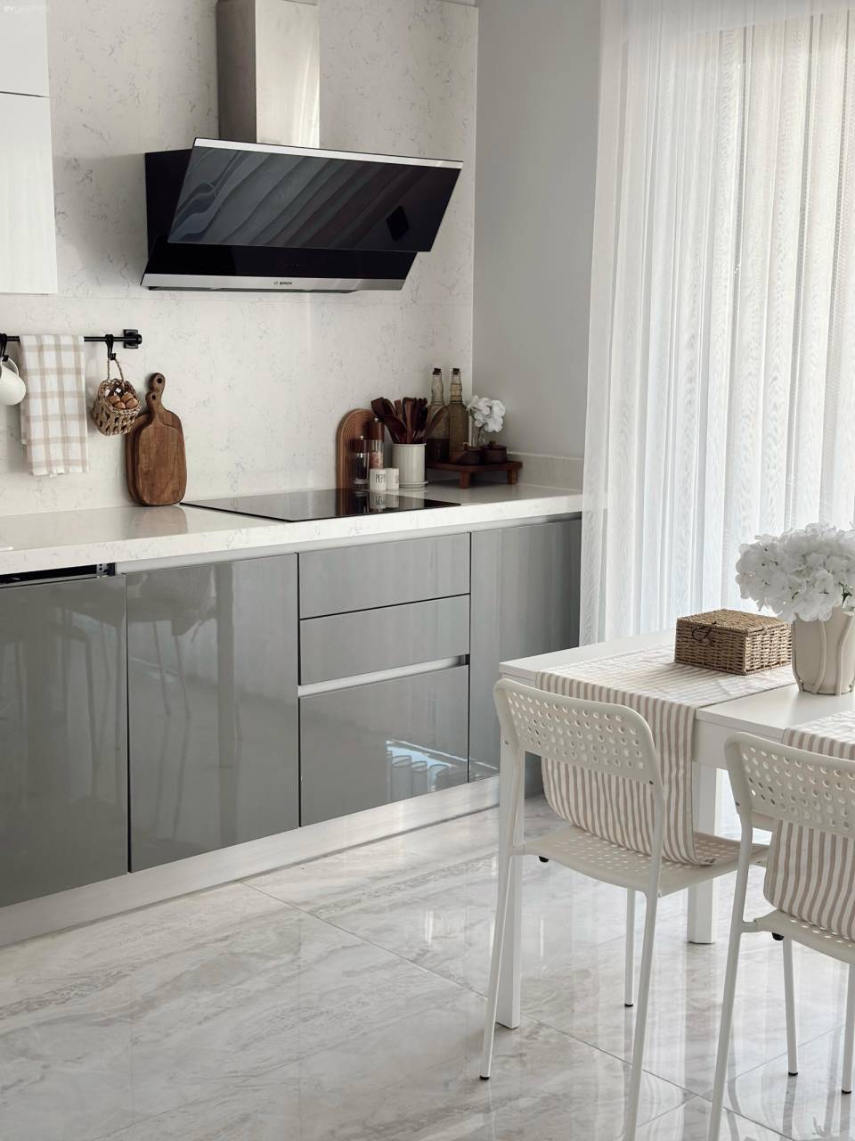 Bursa'daki Bu Evde Canlı Renkler Pek Sevilmiyor