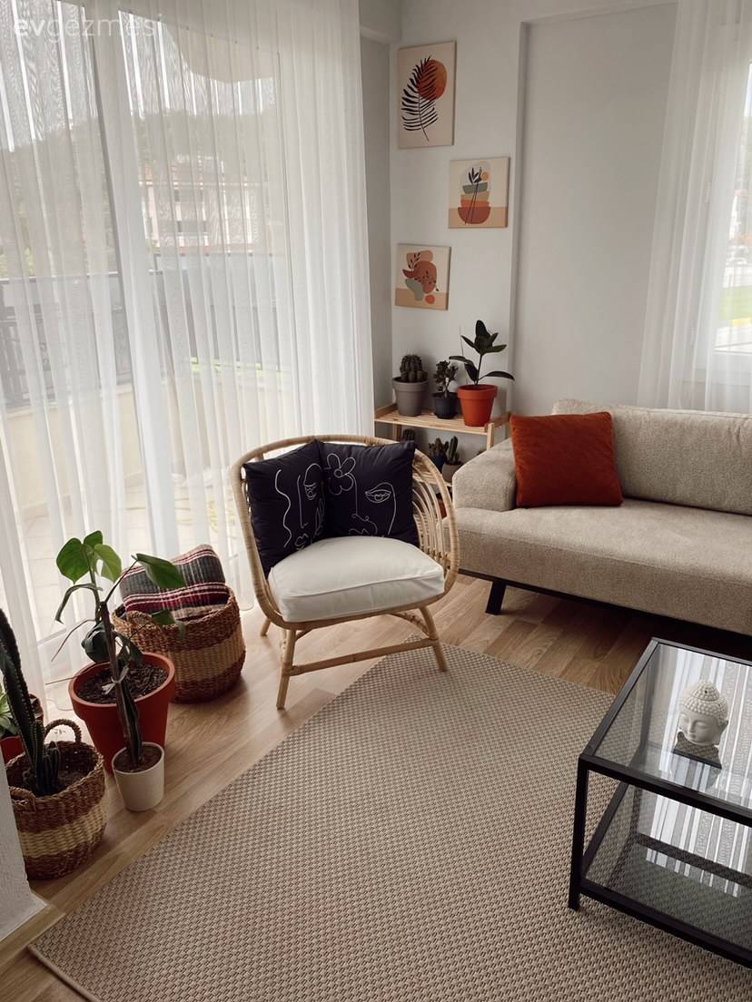 Fethiye'deki Bu Ev Kendi Halinde Olmanın Tadını Çıkarıyor