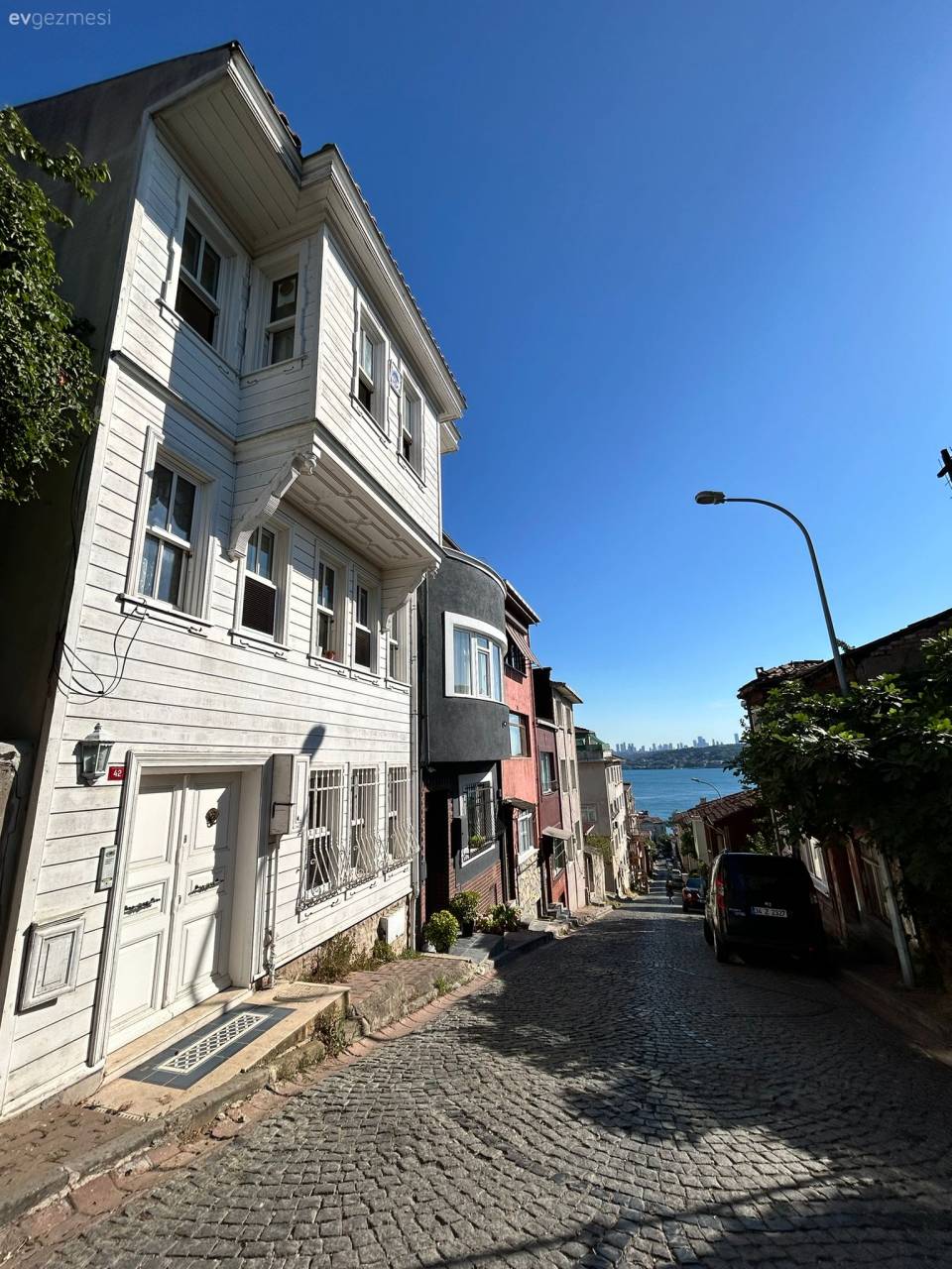 Denize Komşu Bu Dubleks Evde Özenli Detaylar Göze Çarpıyor