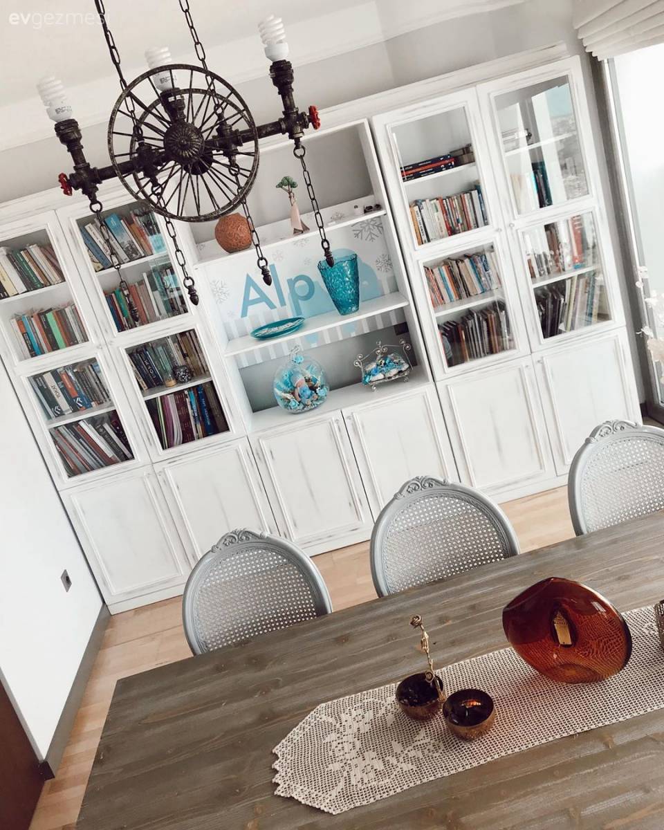 Zıt Kutupları Ortak Noktada Buluşturan Bir Mimar Evi