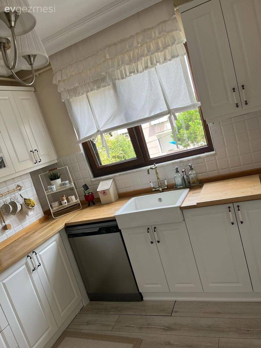 Bu İstanbul Mutfağında Samimiyet ve Ferahlık Dozu Tam Kıvamında