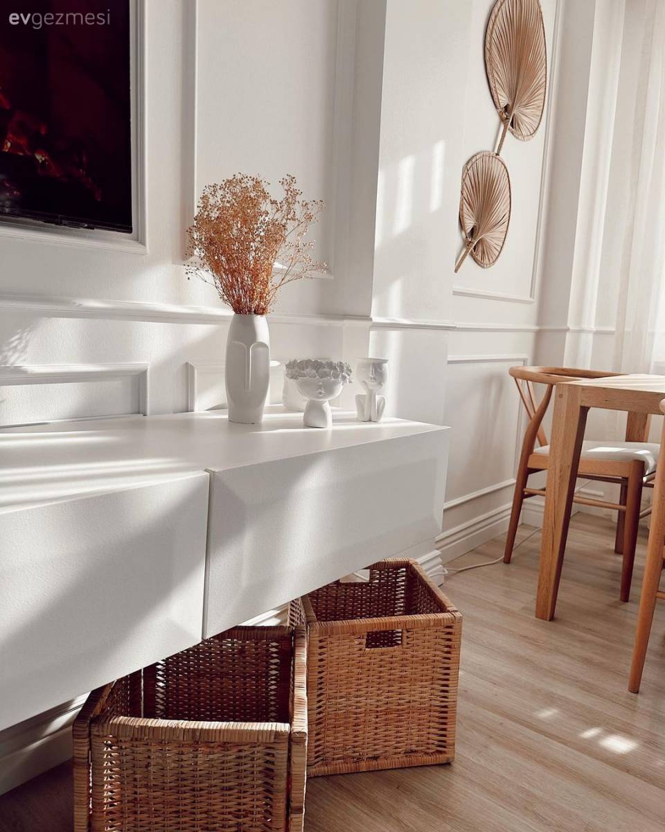 Griden Beyaza Geçiş Yapan Bu Salon Daha Ferahlamış