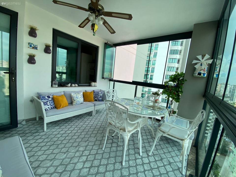 Ev Gezmesi: Modern Stile Kucak Açmış Bir Adana Evi