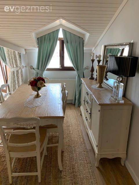 Bu İstanbul Evinin Her Odasına Sahibinin Sanatçı Ruhu Sinmiş