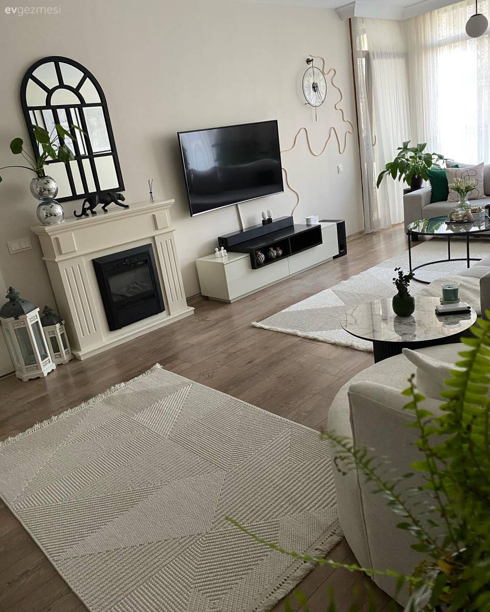 Bu İstanbul Evi İçin Hem Renk Hem de Form Kontrastı Önemli