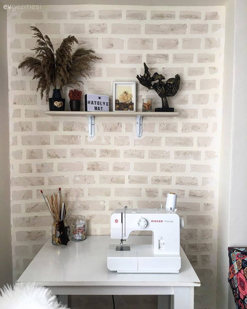 İki Katlı Bu Evin Bir Tarafı Rustik Diğer Tarafı Modern!