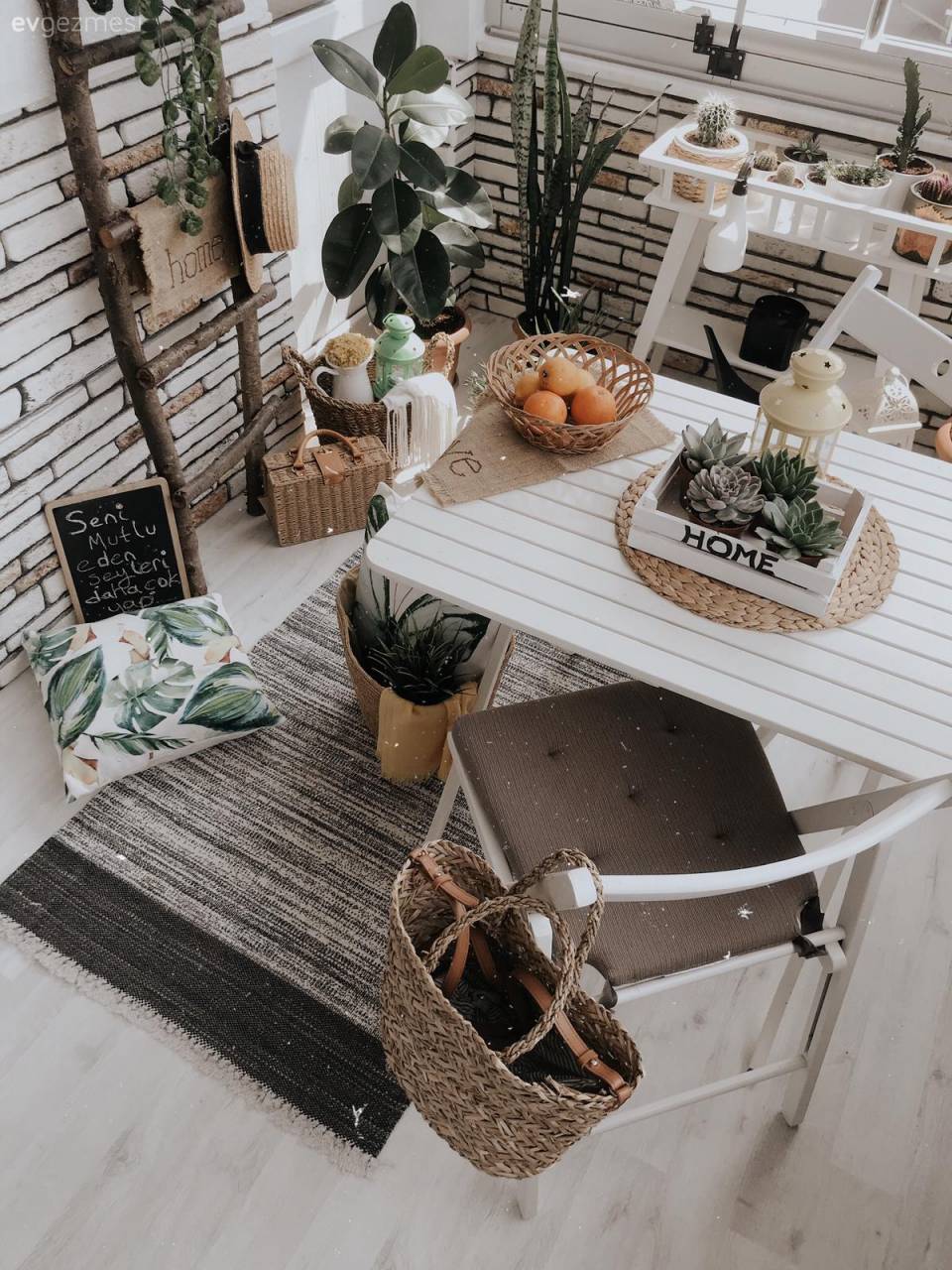 Bu Sıcacık Evde Beyaz Aşkı Had Safhada!