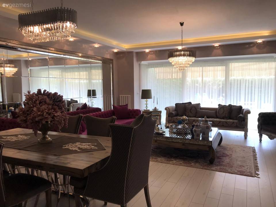 Bu İstanbul Evinin Her Odasında Ayrı Bir Stilin Ruhu Geziniyor