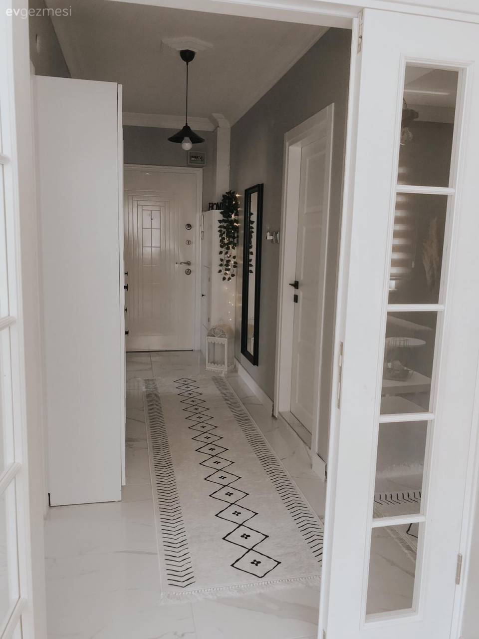 Bu Sıcacık Evde Beyaz Aşkı Had Safhada!