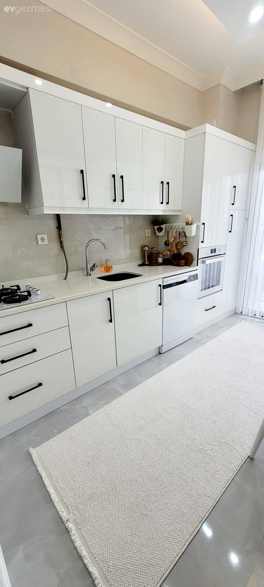 Ferah Ama Donuk Değil: Dengeyi Tutturmayı Başaran Sakarya Evi