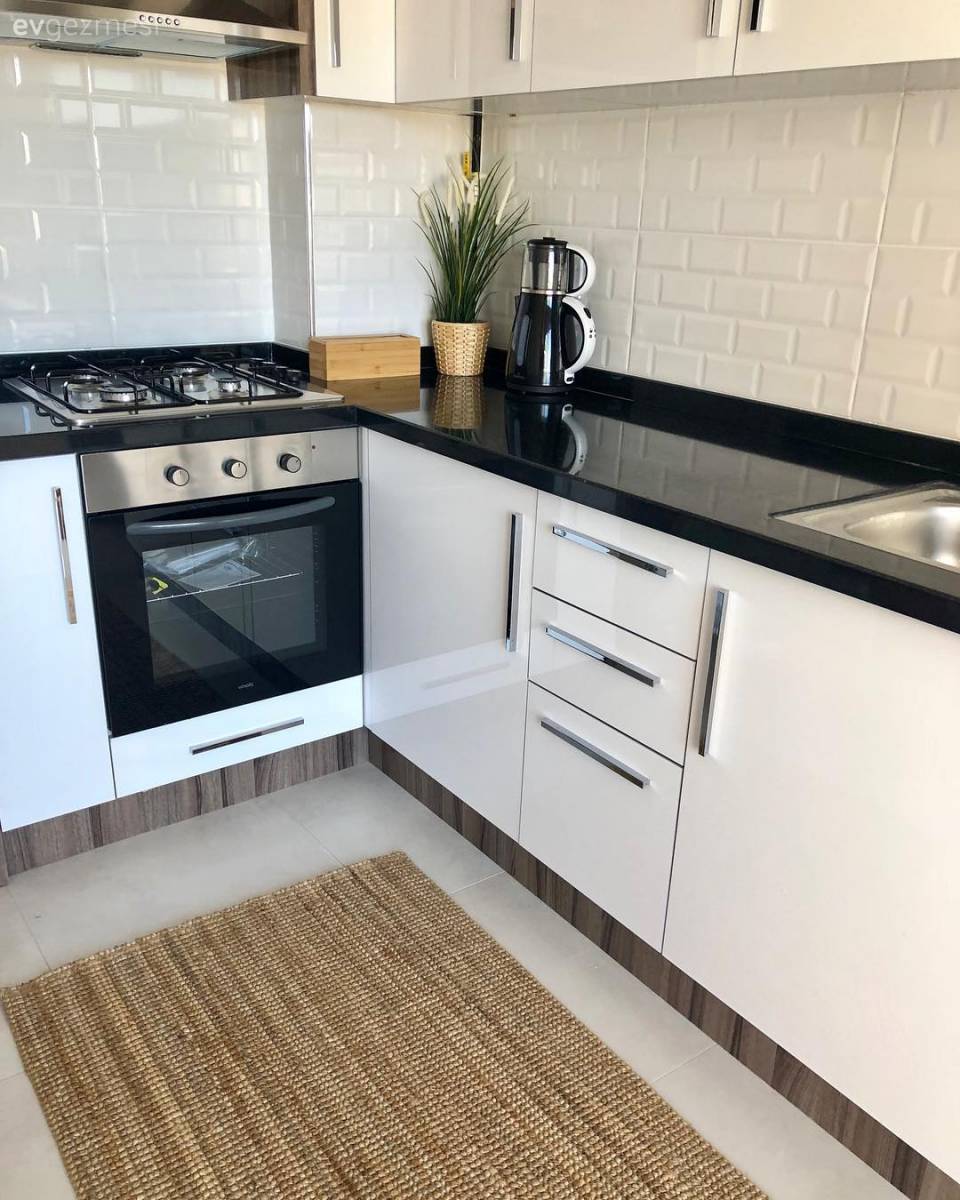 Ne Az, Ne Fazla: Minimalist Ruhlu Bu Evde Her Şey Tam Kararında