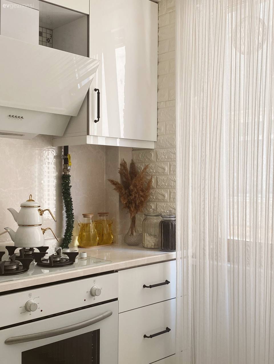 Bu İstanbul Evinde Ferahlık ve Konfor Oldukça Önemli