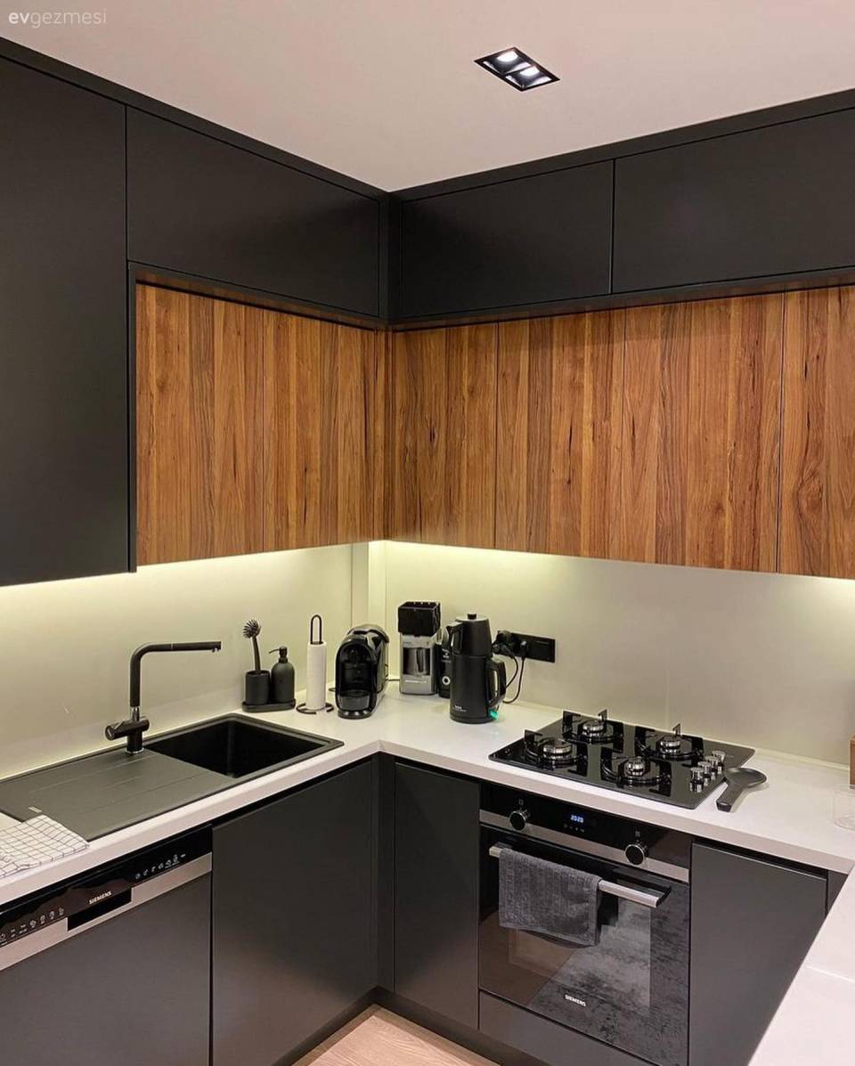 Bu Modern Mutfakta Dolap İçleri İnce Düşünülerek Değerlendirilmiş!
